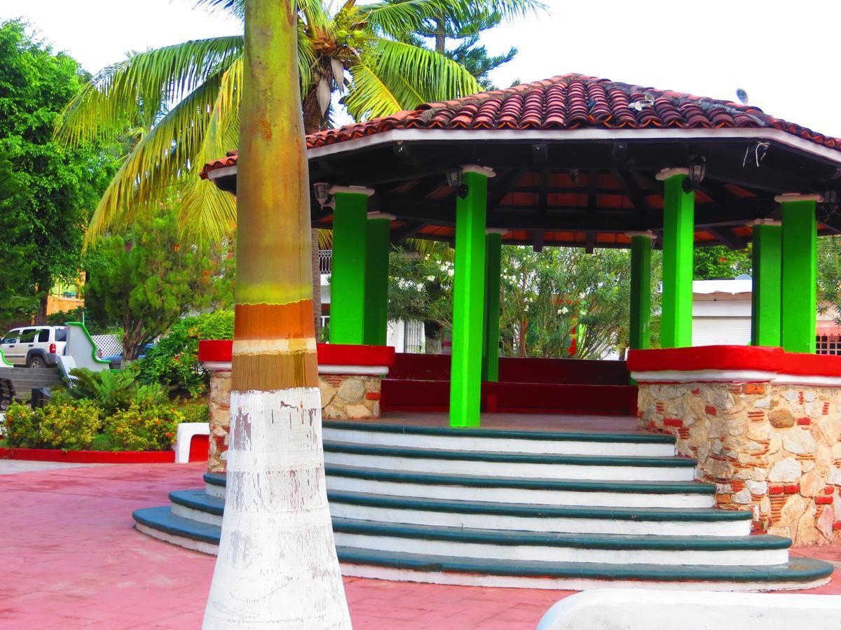 La Cruz Inn La Cruz de Huanacaxtle Exteriör bild
